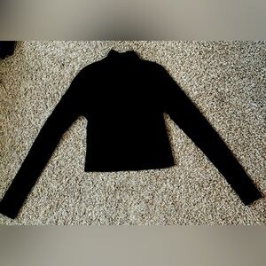 American Eagle turtle neck crop size medium